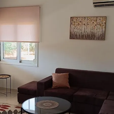 Mant's House * Anissaras